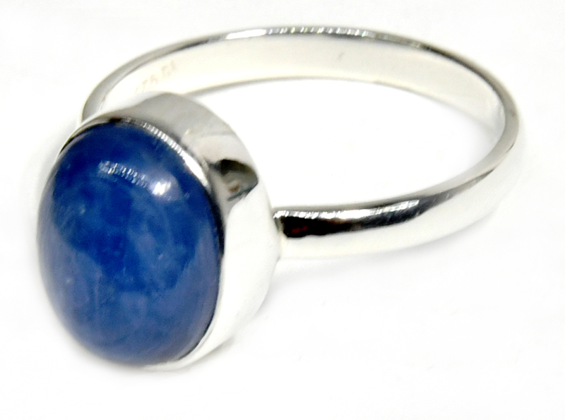 size 8 Kyanite ring (image for) size 8 Kyanite ring